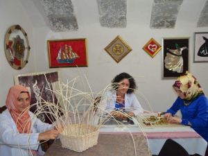 Hem Öğreniyorlar, Hem Kazanıyorlar