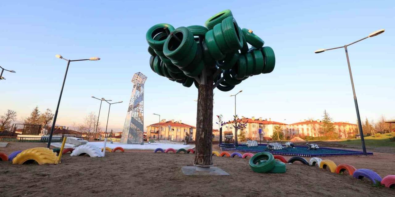 Çöplerden Park Yaptılar, Gören Şaşkına Dönüyor