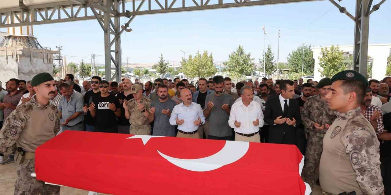 Hayatını Kaybeden Polis Memuru İçin Tören Düzenlendi