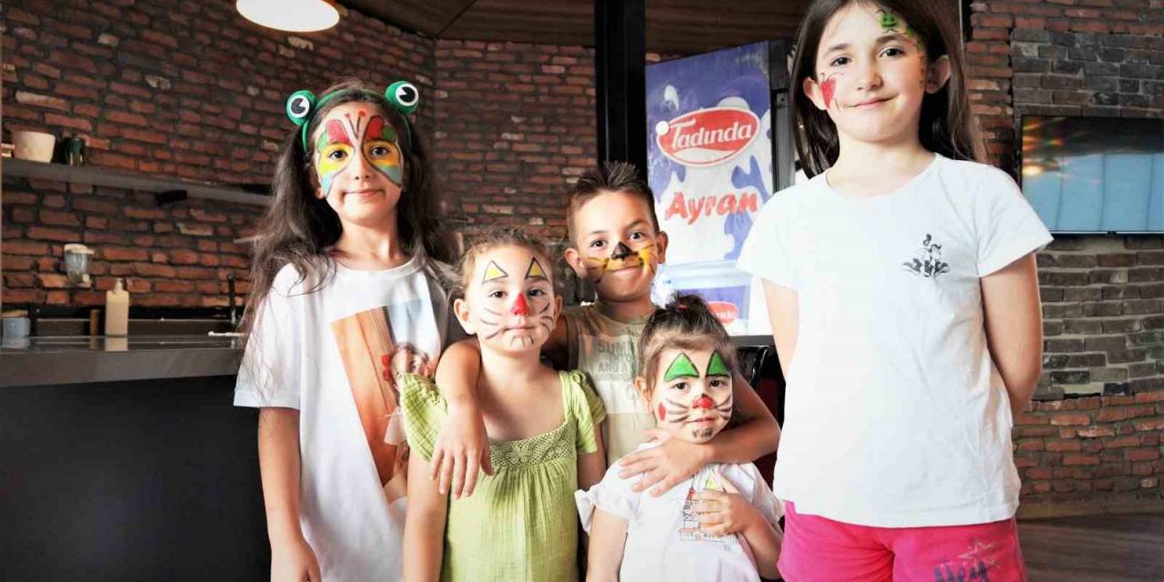 Keçiören’de Çocuklar Yüz Boyama Etkinliği Gerçekleştirdi