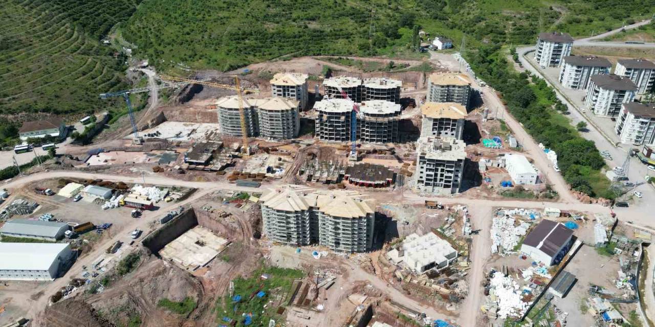 Barbaros Mahallesindeki Yeni Konutlarda Bir Yıl İçinde Hayat Başlayacak