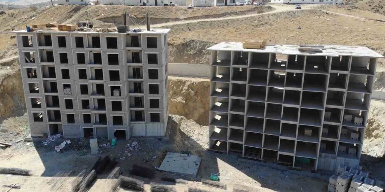 Cumhuriyet Tarihinin En Büyük Sosyal Konut Hamlesi "İlk Evim" Konutları Hızla Yükseliyor
