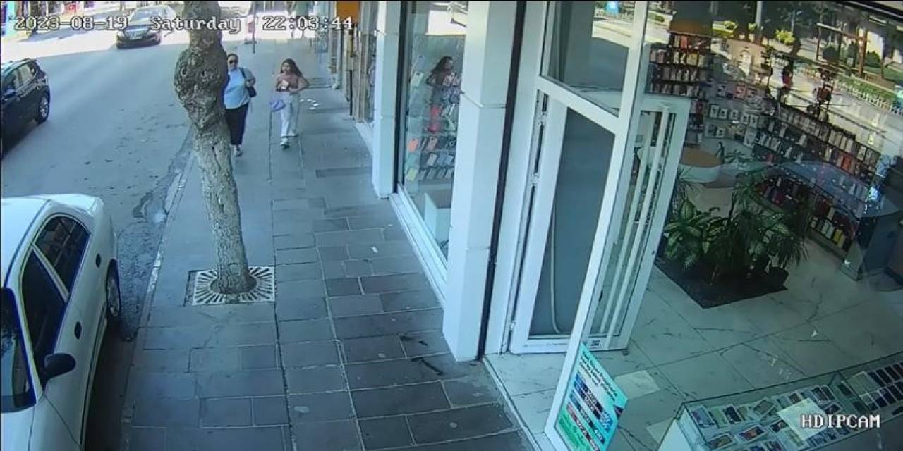 Kaldırıma Saçılan Paraların Gizemi Güvenlik Kamerası Sayesinde Çözüldü