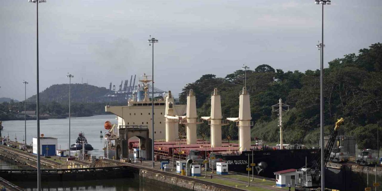 Panama Kanalı’nı Kuraklık Vurdu: 200 Gemi Mahsur Kaldı