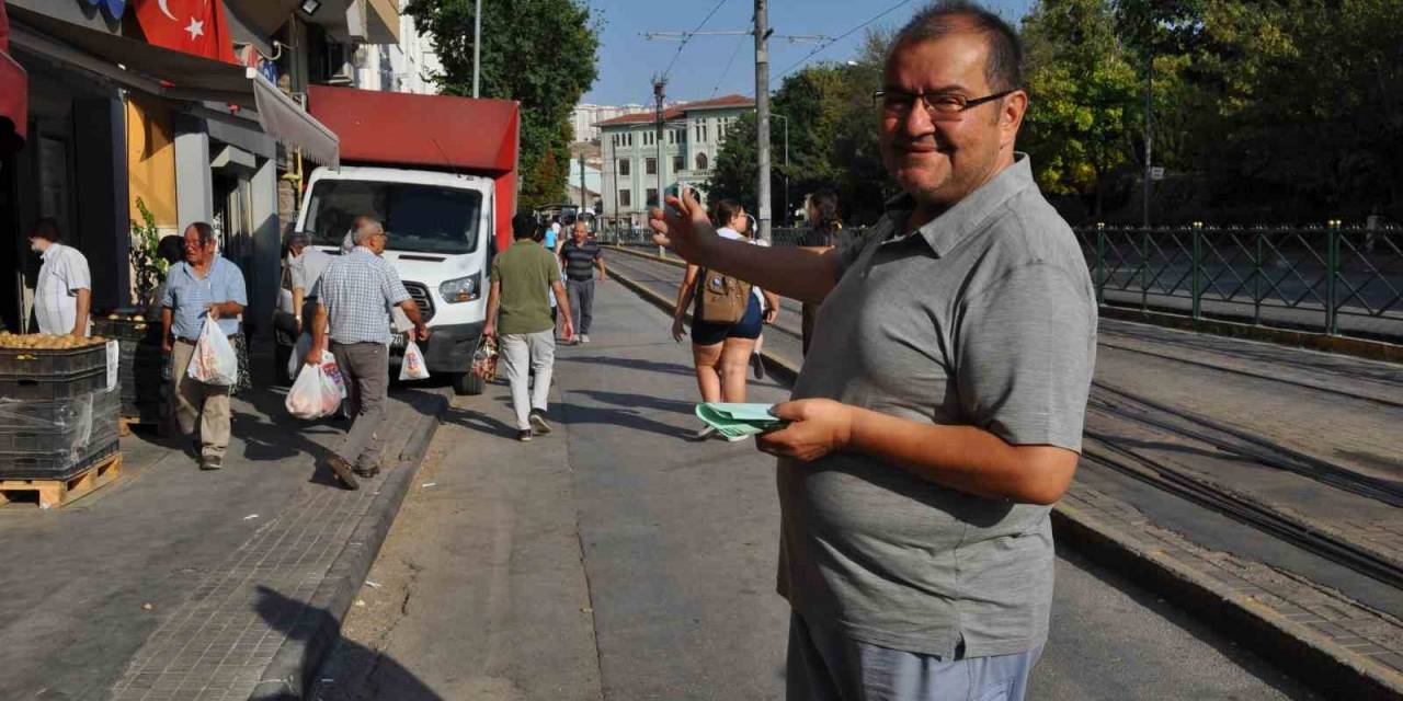 Zabıtalarla Problem Yaşayan Fırıncı Kaldırıma Cep Yapılmasını İstiyor
