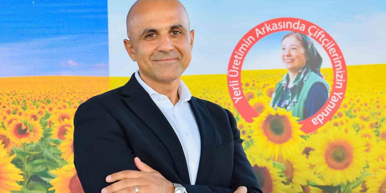 Adana’da Deneme Alanlarına Ekilen Yerli Ayçiçeği Tohumlarının Mahsulleri Hasat Edildi