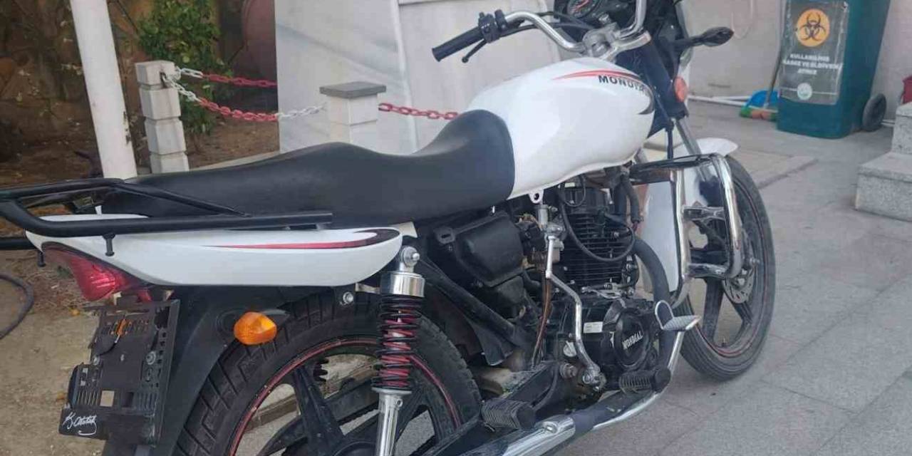 Çalıntı Motosiklette Sentetik Ecza İle Yakalandılar