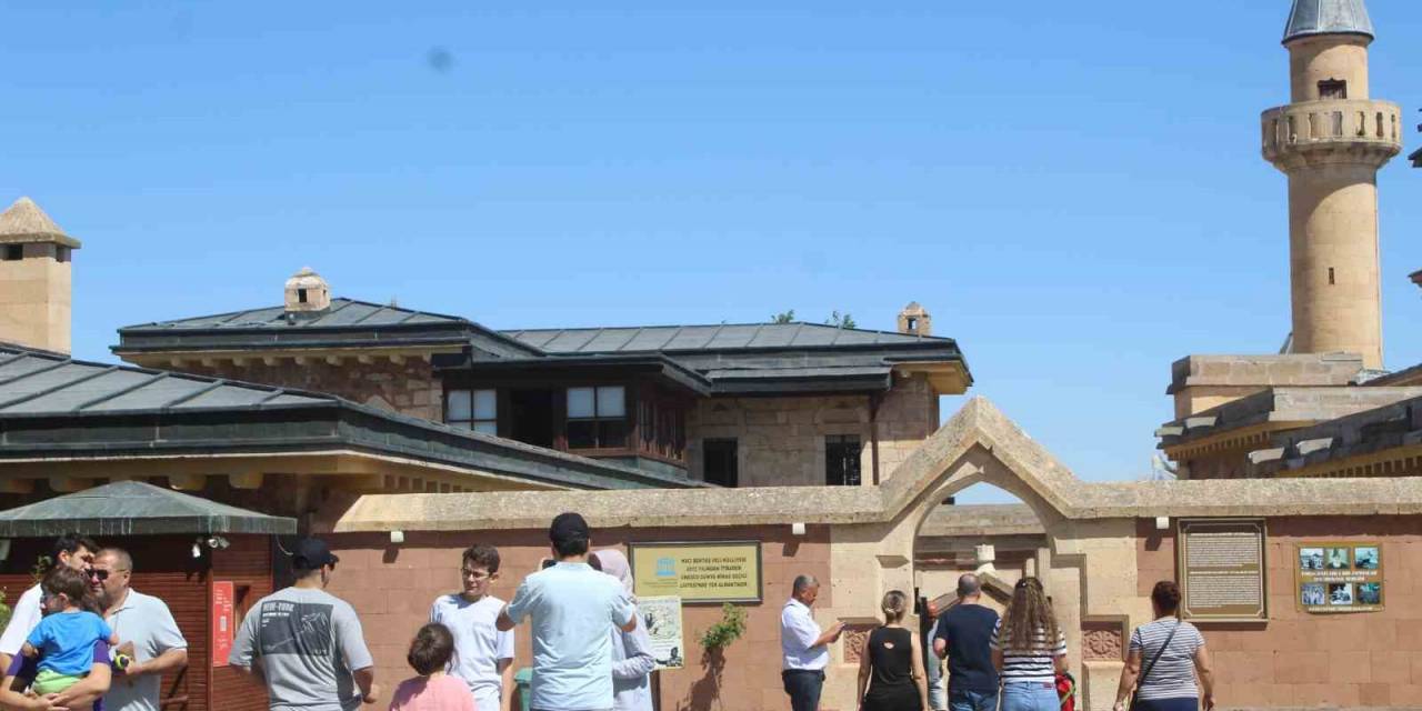 Hacıbektaş’ı 1 Haftada 135 Bin Kişi Ziyaret Etti