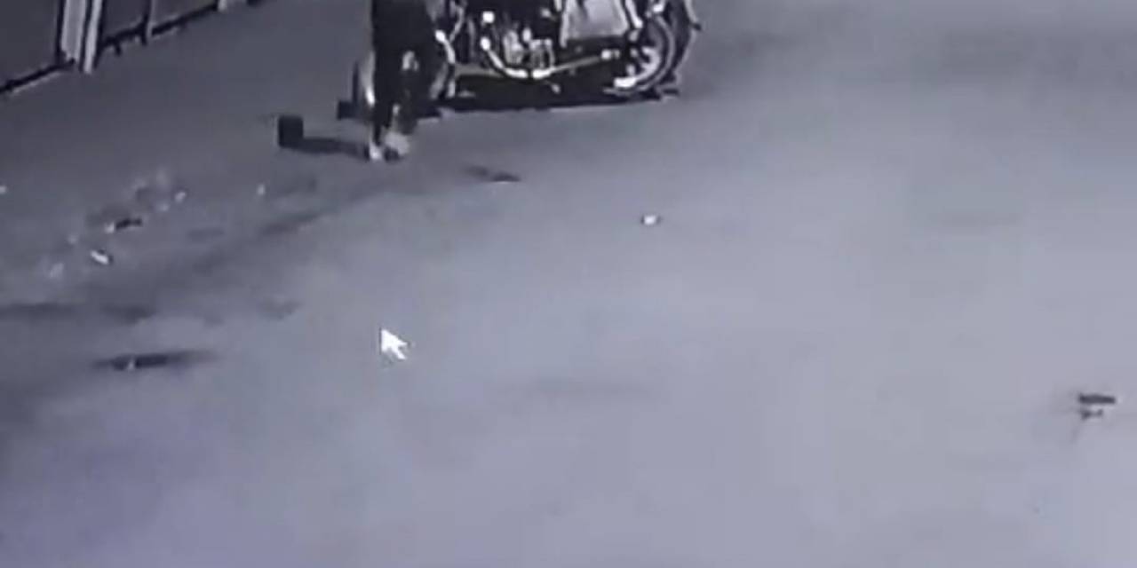 Iğdır’da Motosiklet Hırsızlığı Güvenlik Kamerasına Yansıdı