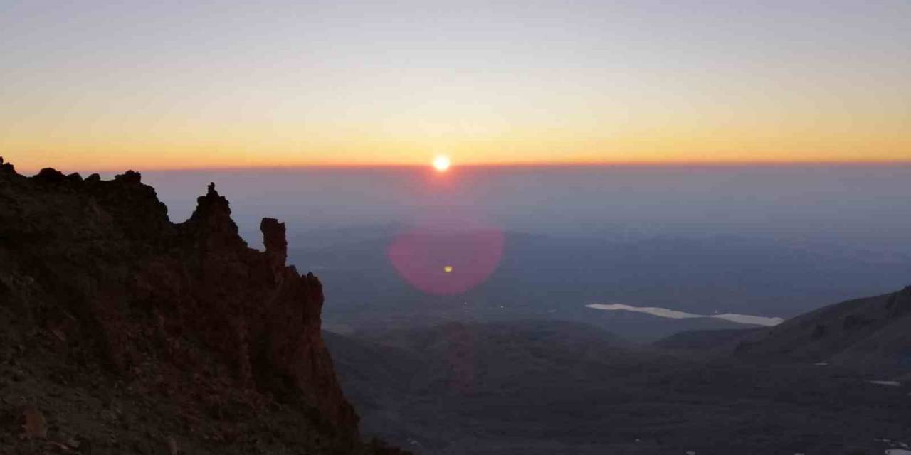 Dağcılar Erciyes’in Zirvesinde Buluşacak