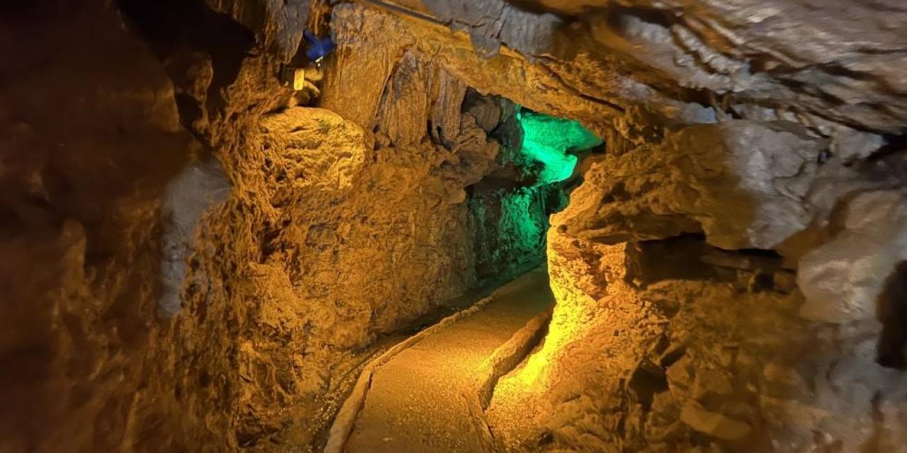 Yaz Aylarının Serinleten Mağarası Şifa Dağıtıyor