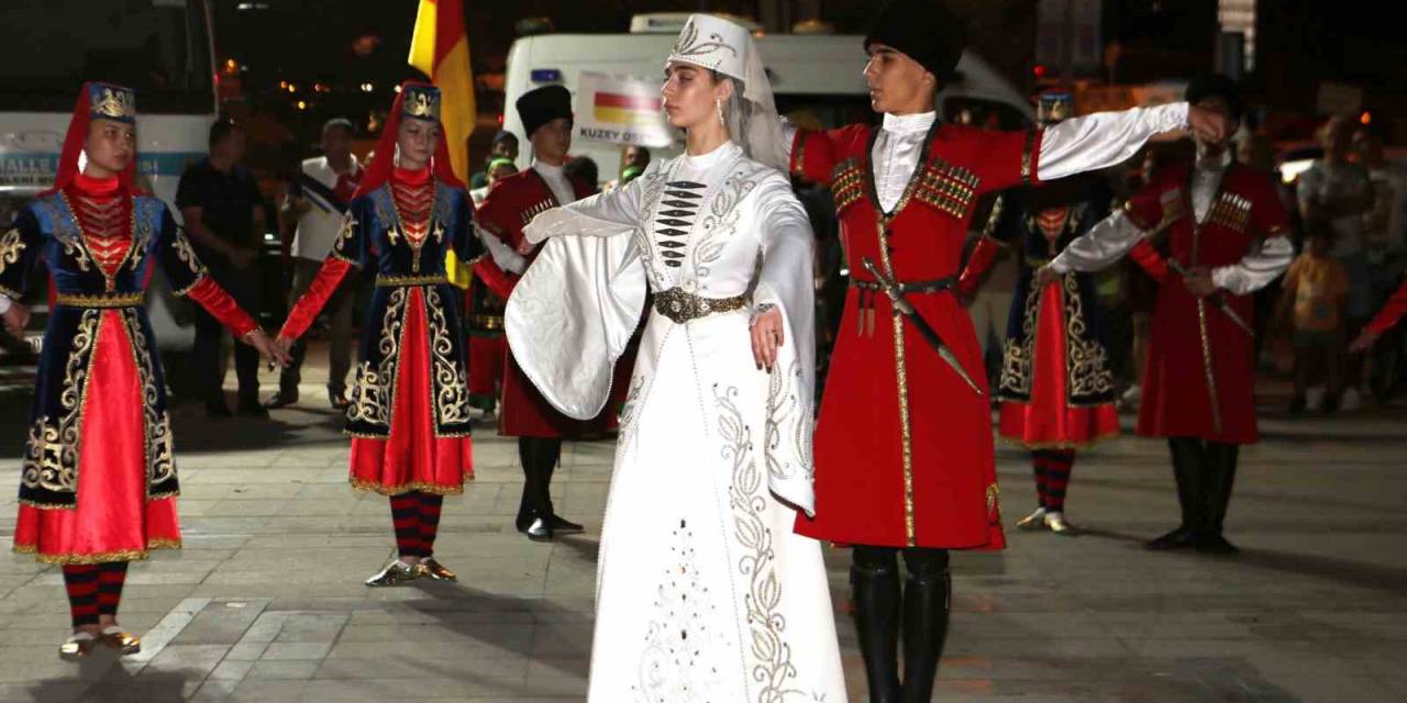 Yenimahalle’de Kafkas Rüzgarı Gösterisi Düzenlendi