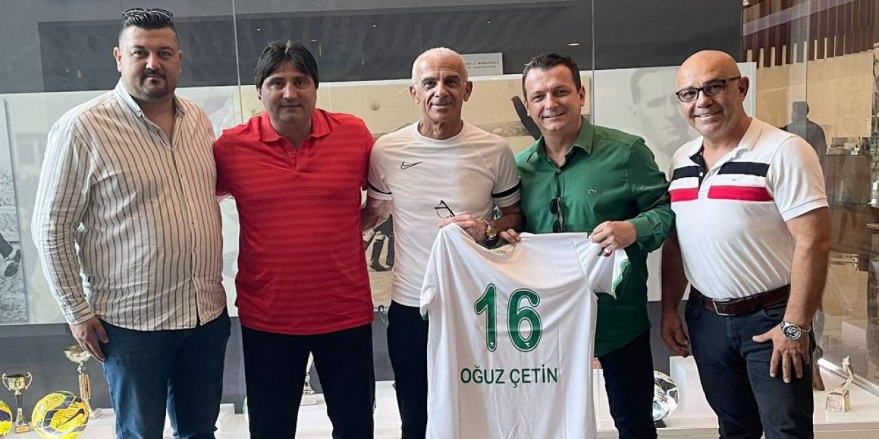Bursaspor Yönetimi, Oğuz Çetin’i Ziyaret Etti