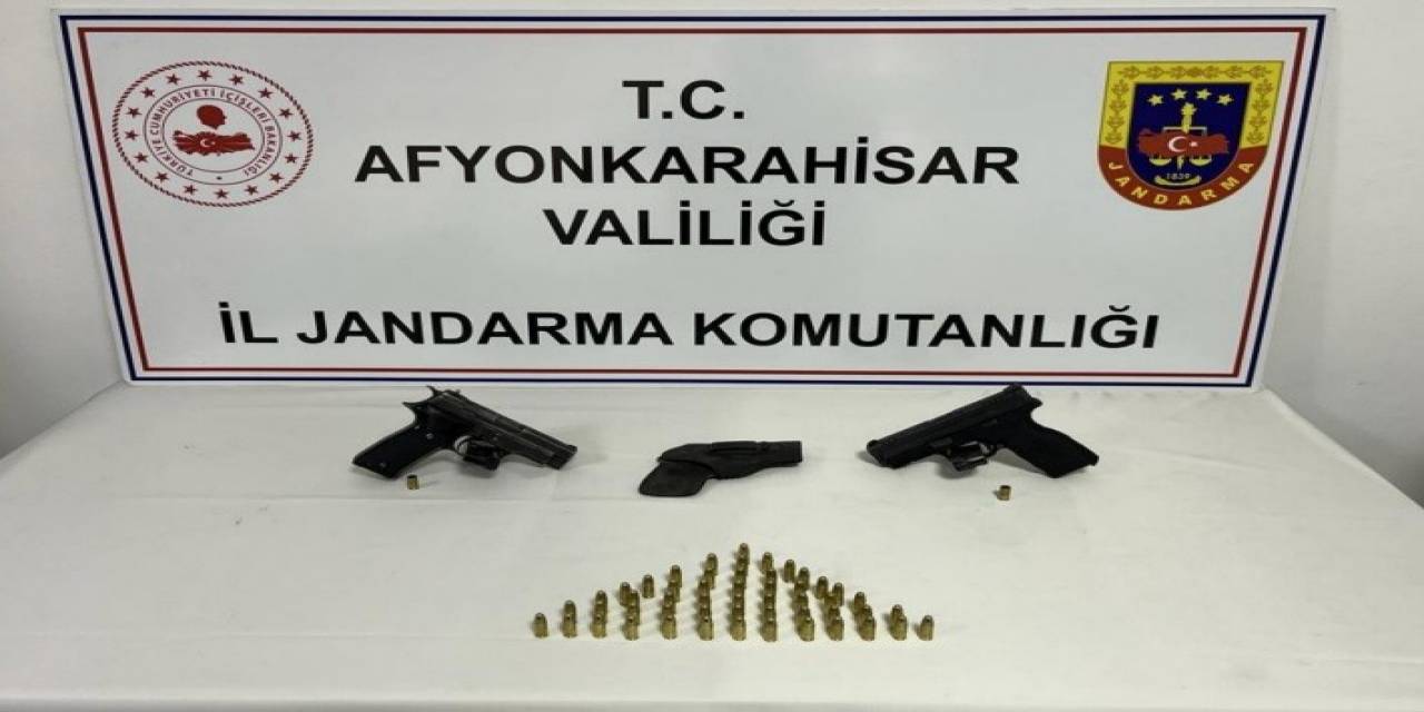Afyonkarahisar’da Silah Kaçakçıları Yakalandı