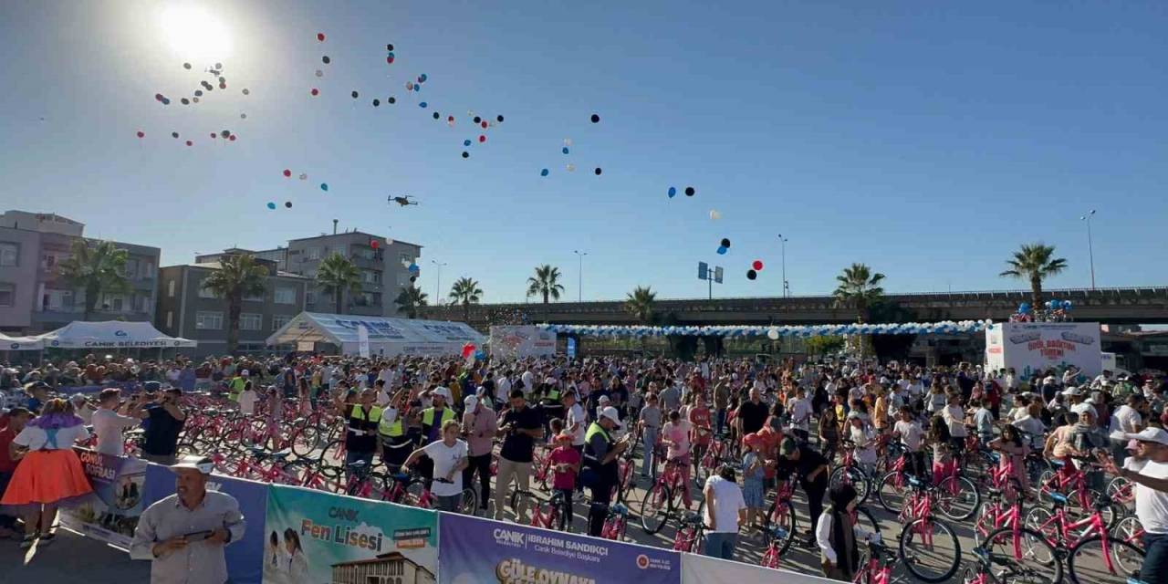 1160 Çocuğun Bisiklet Sevinci