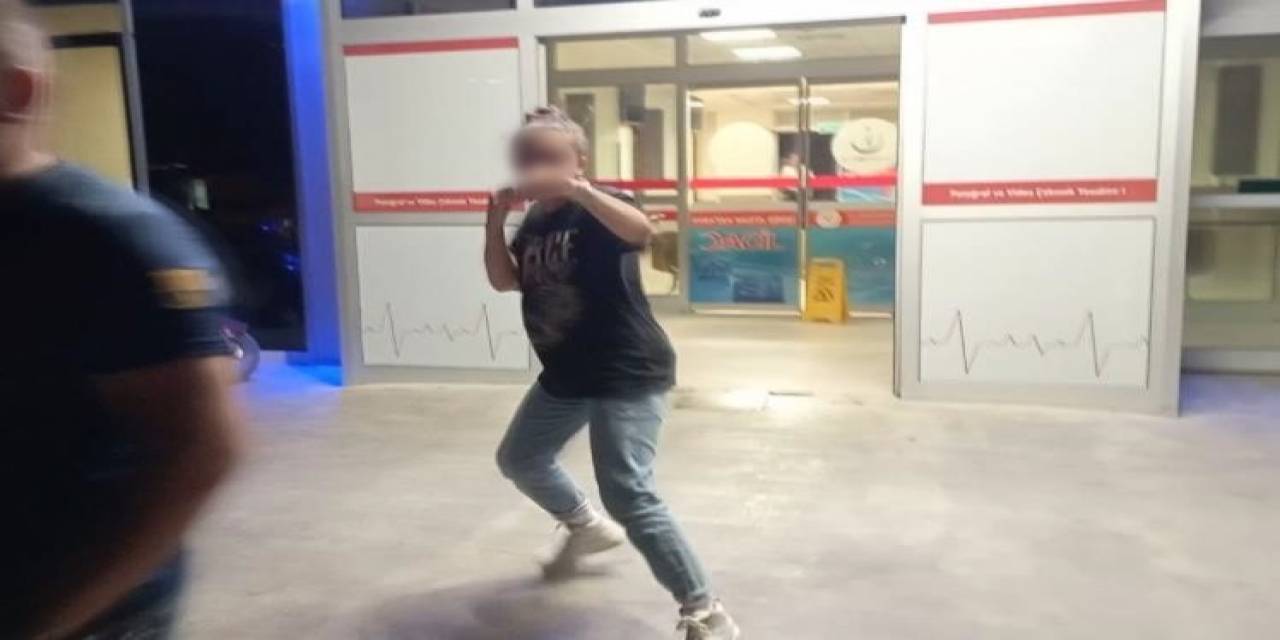 Dedesini Bıçaklayan 14 Yaşındaki Genç Kız Çocuğu Tutuklandı