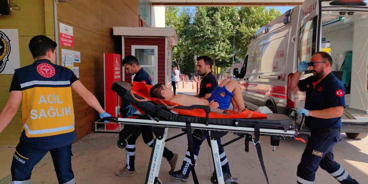 Çaydanlıktan Üzerine Sıcak Su Dökülen Çocuk Yandı