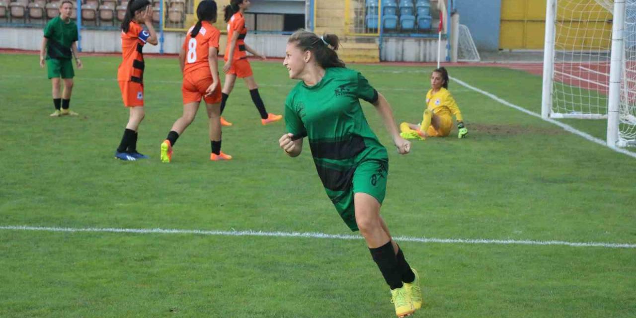 Karabük’te Analig Futbol Türkiye Birinciliği Maçları Devam Ediyor