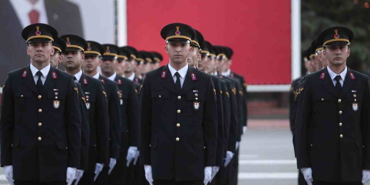 Işıklar Jandarma Meslek Yüksekokulu 402 Öğrencisini Törenle Mezun Etti