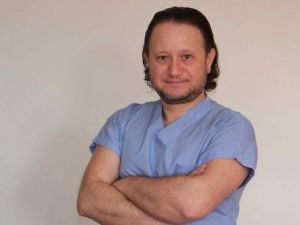 “Boyun Germe Ameliyatıyla Sarkmalara Estetik Dokunuş”