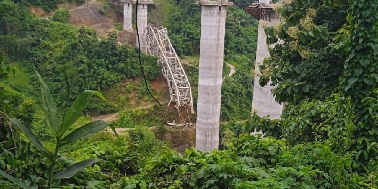 Hindistan’da İnşaat Halindeki Demiryolu Köprüsü Çöktü: 17 Ölü
