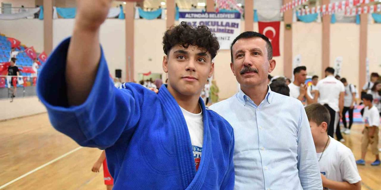 Altındağ Belediyesi, Yaz Okulları Festivali Düzenledi