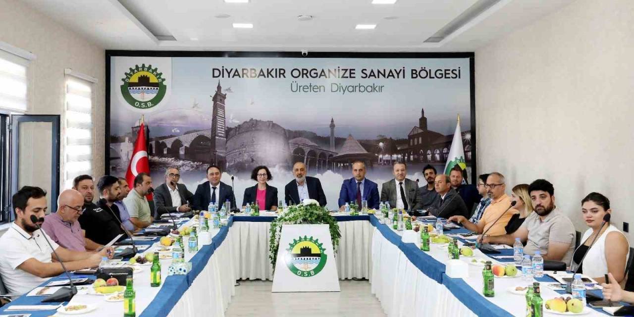 Diyarbakır’da Kosgeb Yalın Dönüşüm Desteği Ve Model Fabrika Uygulamaları Toplantısı