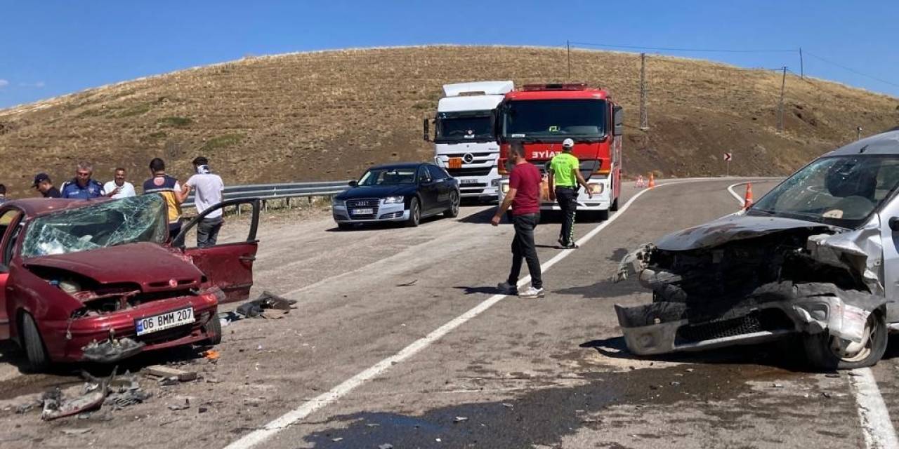 Erzurum-bayburt Karayolunda Kaza; 4’ü Ağır 8 Yaralı