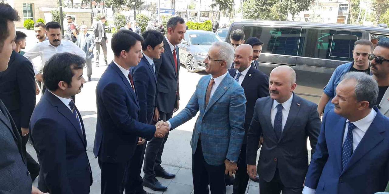 Bakan Uraloğlu: “Sizin Normal Hayata Dönüşünüzü Ne Kadar Hızlandırırsak O Kadar Mutlu Olacağız”