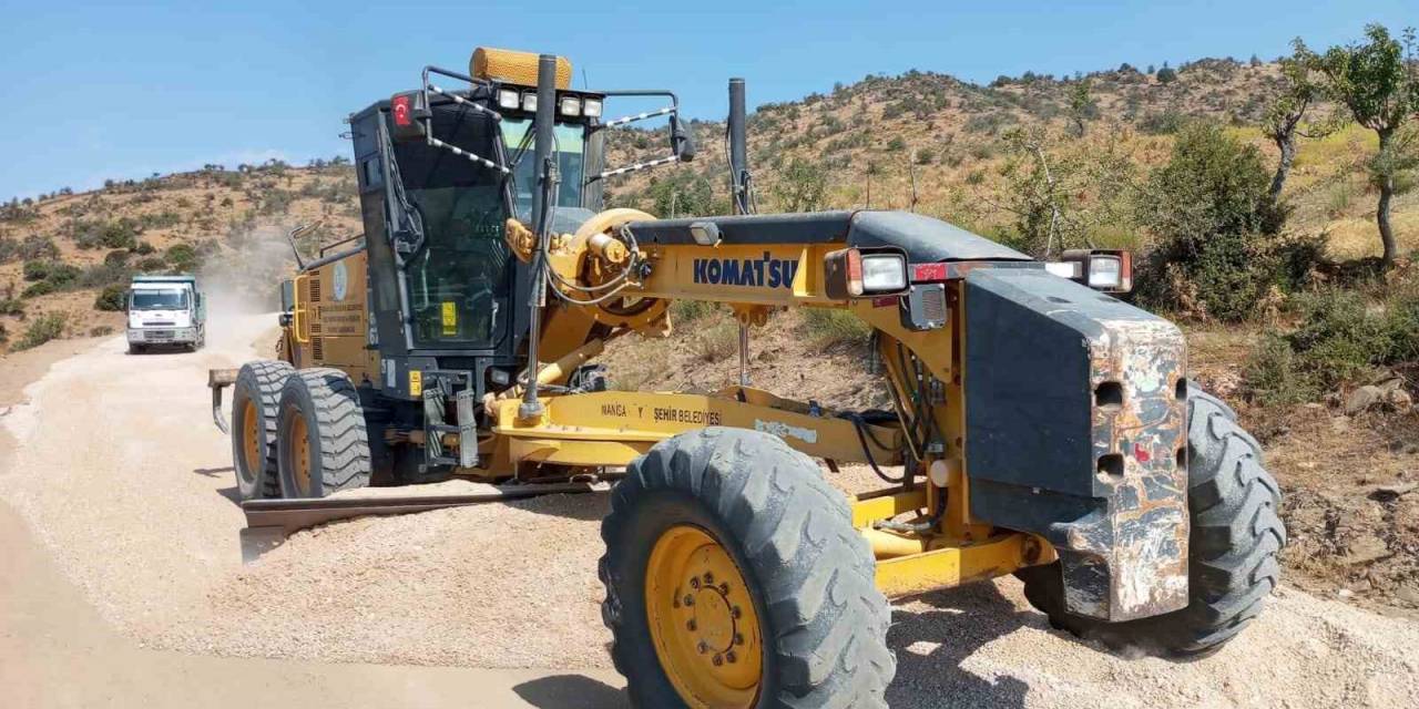 40 Yıllık Yol Özlemlerine Başkan Ergün Son Verdi