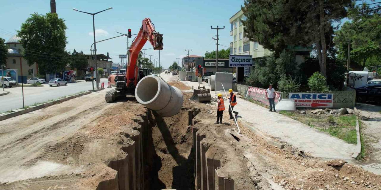 Karacabey’in Altı Da Üstü De Yenileniyor