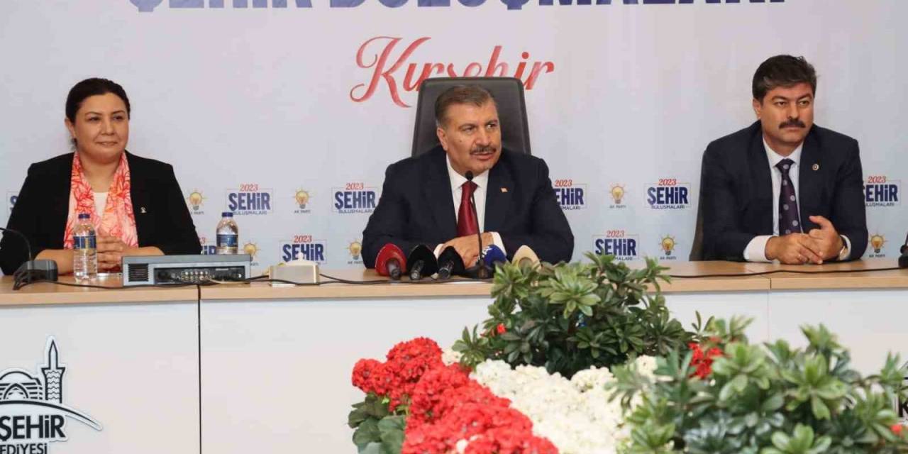 Sağlık Bakanı Koca, Kırşehir’de Vatandaşı Dinledi