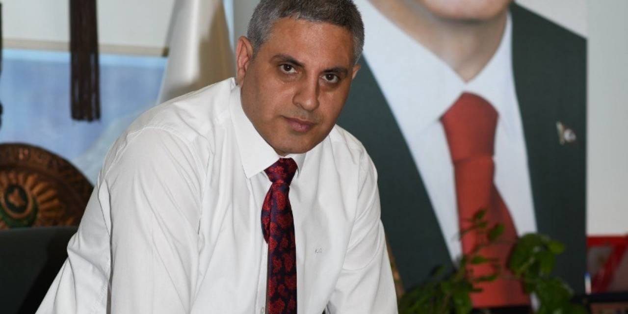 ‘Artık Yeter’ Diyerek Ümit Özdağ’a Seslenen Kadir Canpolat: “Bölgedeki Terör Örgütlerine Karşı Neden Suspus Oluyorsunuz”