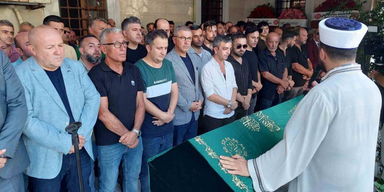 Silahlı Saldırıda Ölen Eski Mhp İlçe Başkanı Kaçmaz Son Yolculuğuna Uğurlandı