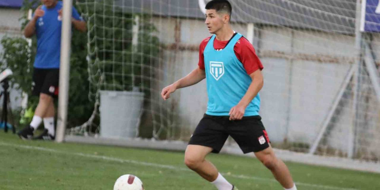 Sivasspor, Antalyaspor Maçı Hazırlıklarını Sürdürüyor