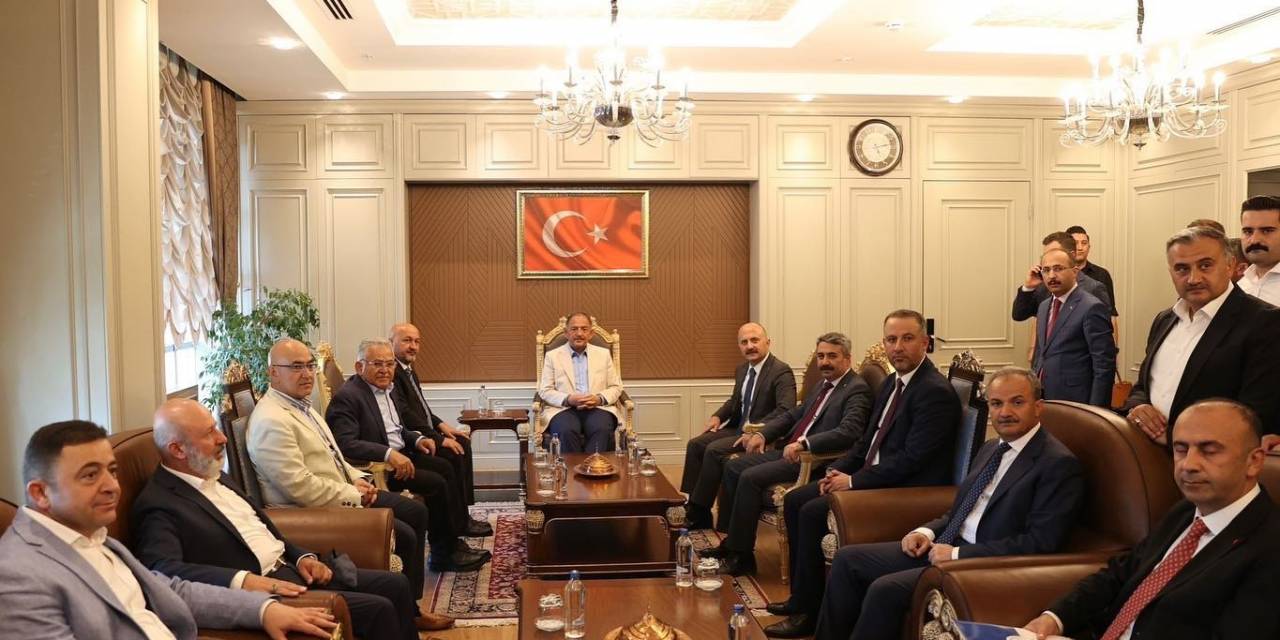 Bakan Özhaseki Ve Başkan Büyükkılıç’tan Adıyaman Valisi’ne Ziyaret