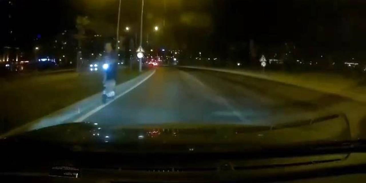 Scooter İle Tersten Giden Genç Faciaya Davetiye Çıkardı