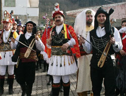 Yunanlılar Yılbaşını Maçka'da Kutladı