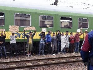 16’ıncı Yılını Kutlayan Kosova Polisi Protesto Edildi