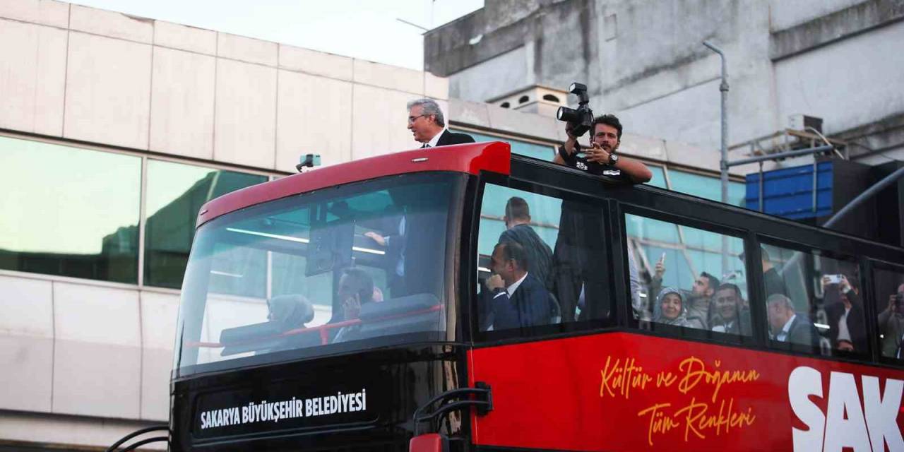 Büyükşehir’in Çift Katlı Otobüsü Turlara Başlıyor