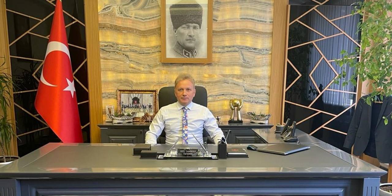 Burdur’da 2 Vali Yardımcısı Ve 4 Kaymakamın Yeri Değişti