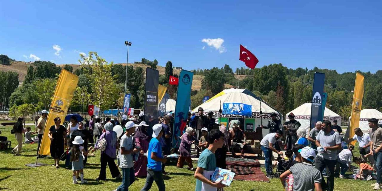 Konya Büyükşehir Malazgirt Zaferi’nin 952. Yıl Dönümü Coşkusuna Eşlik Ediyor