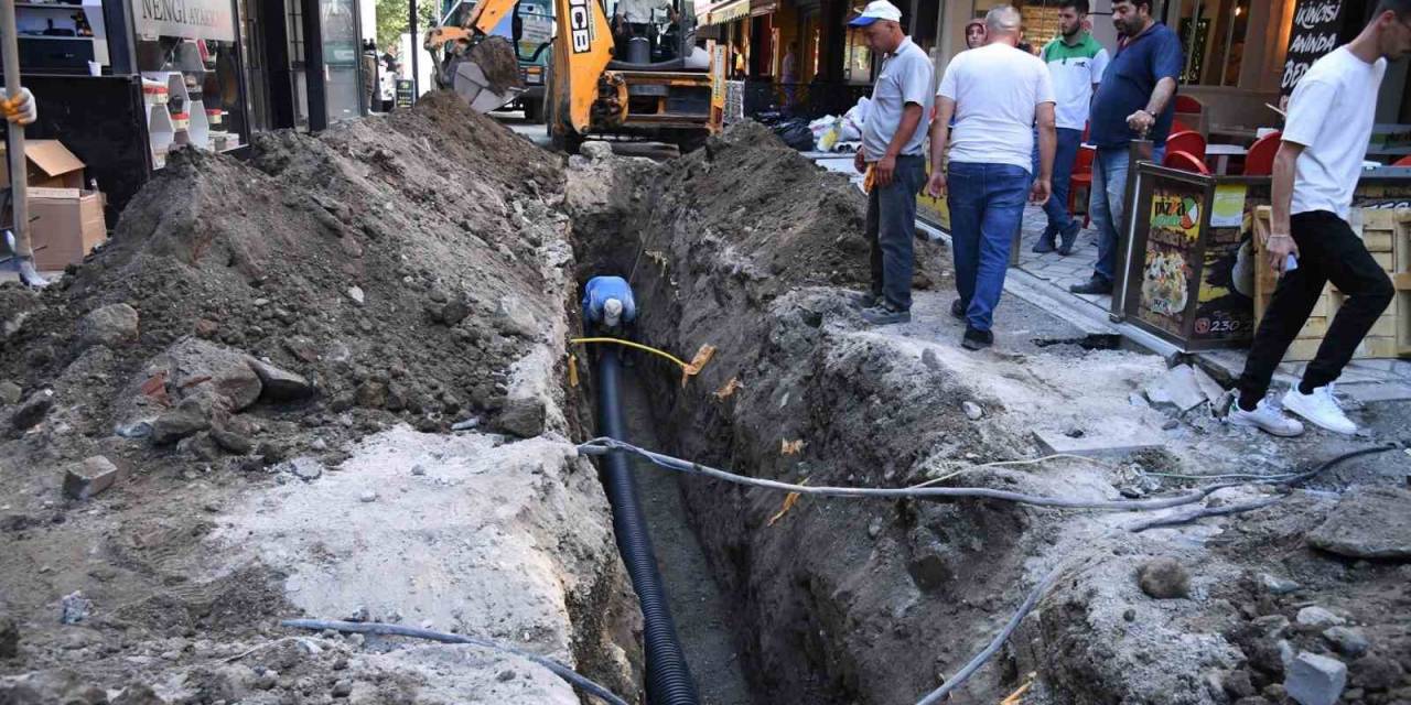 Başkan Başdeğirmen Esnafın Taleplerini Yerine Getiriyor