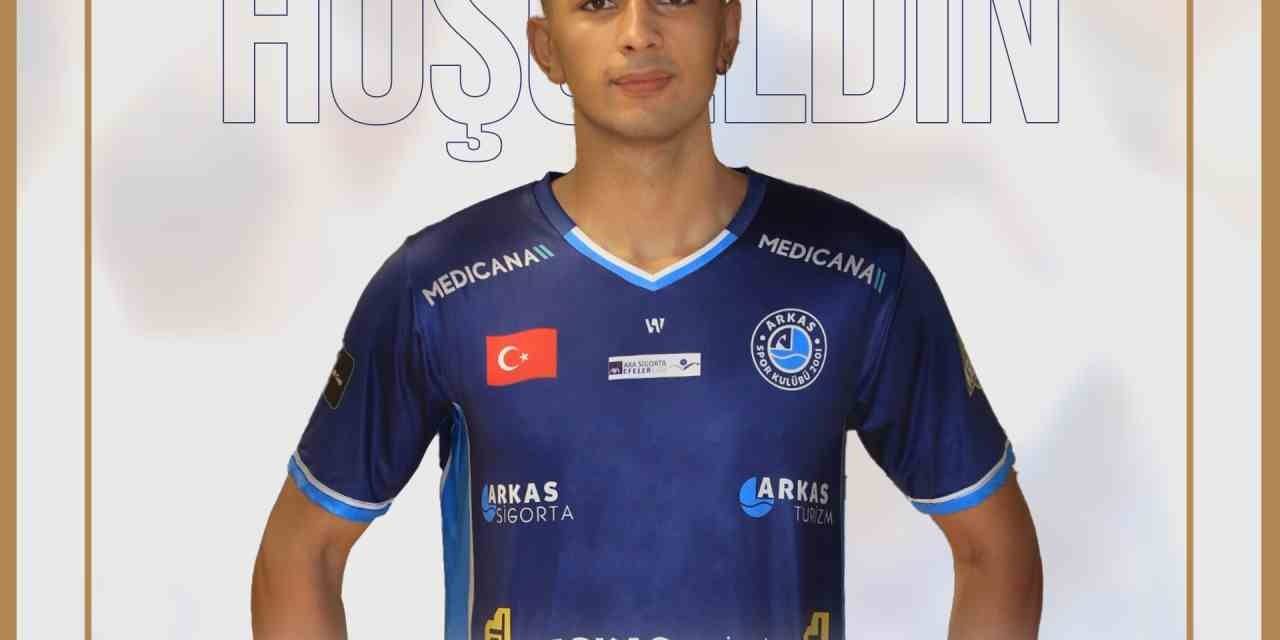 Arkas Spor, Ulaş Onur Topbaşlı’yı Transfer Etti