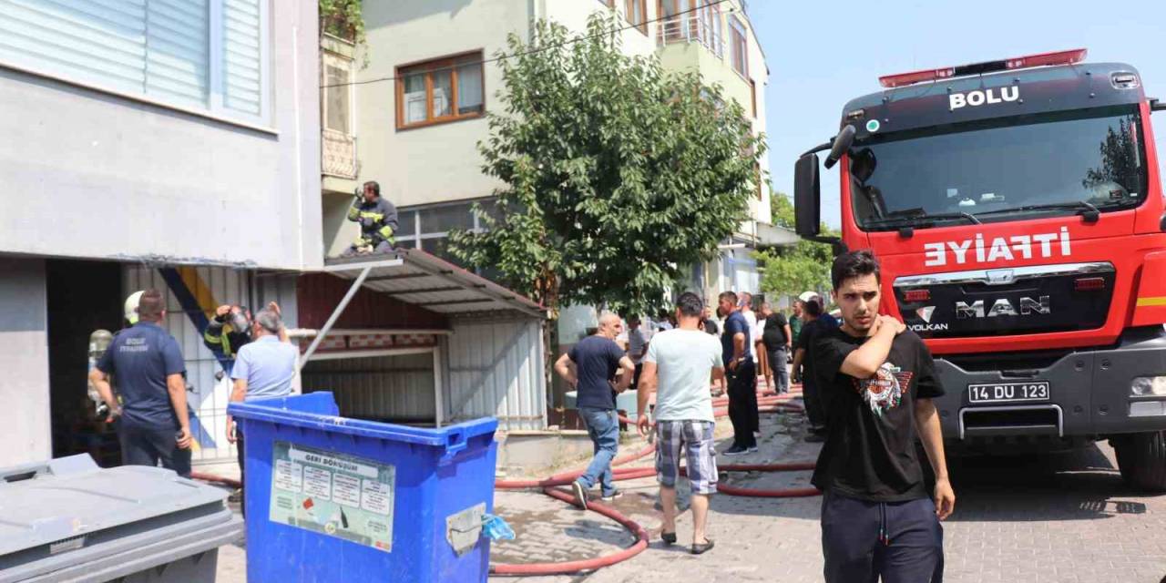 Temizlik Malzemelerinin Bulunduğu Depo Küle Döndü