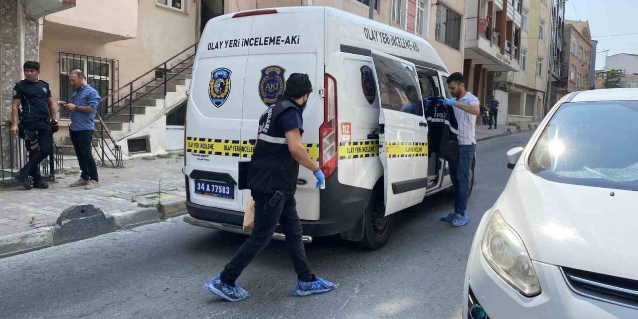 Küçükçekmece’de, Boşanma Aşamasındaki Eşini Silahla Vurdu