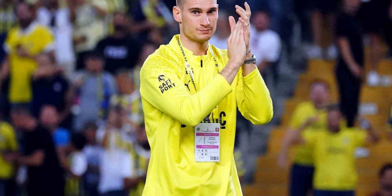 Dominik Livakovic, Fenerbahçe Taraftarını Selamladı