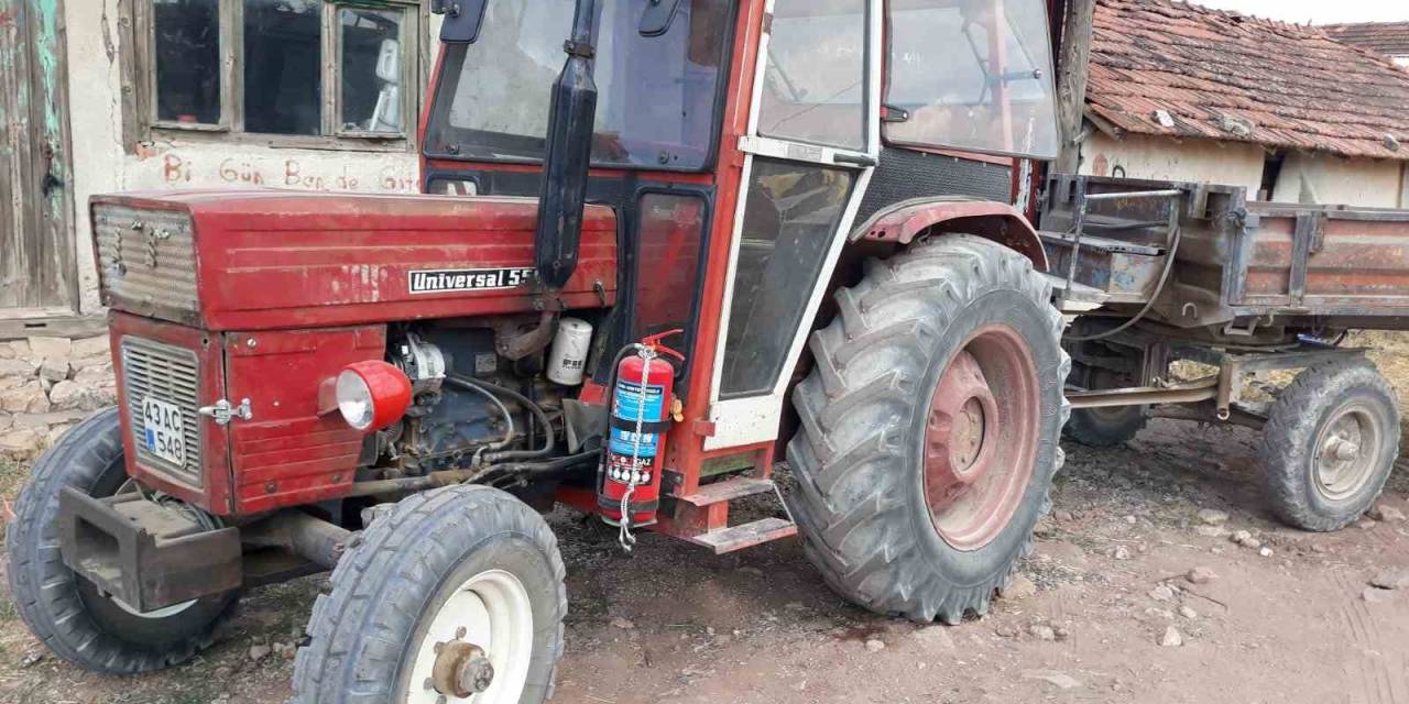 Bu Köydeki Traktörlerde Yangın Söndürme Tüpü Var