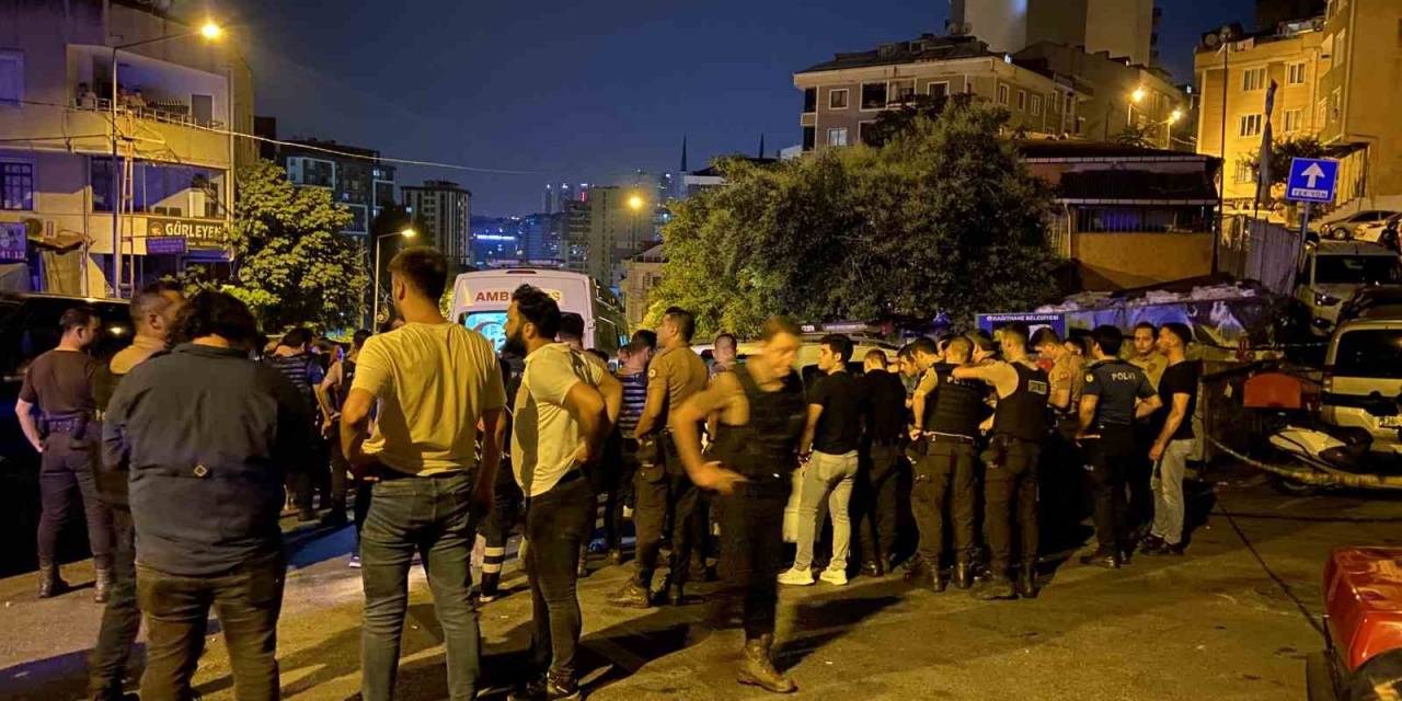 Kağıthane’de Hareketli Dakikalar: 2 Polisin Yaralandığı Çatışma Kameralara Yansıdı