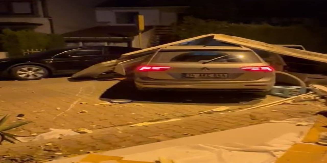 18 Yaşındaki Küçük Çocuk Direksiyona Geçti, Polis Nöbet Kulübesini Devirdi